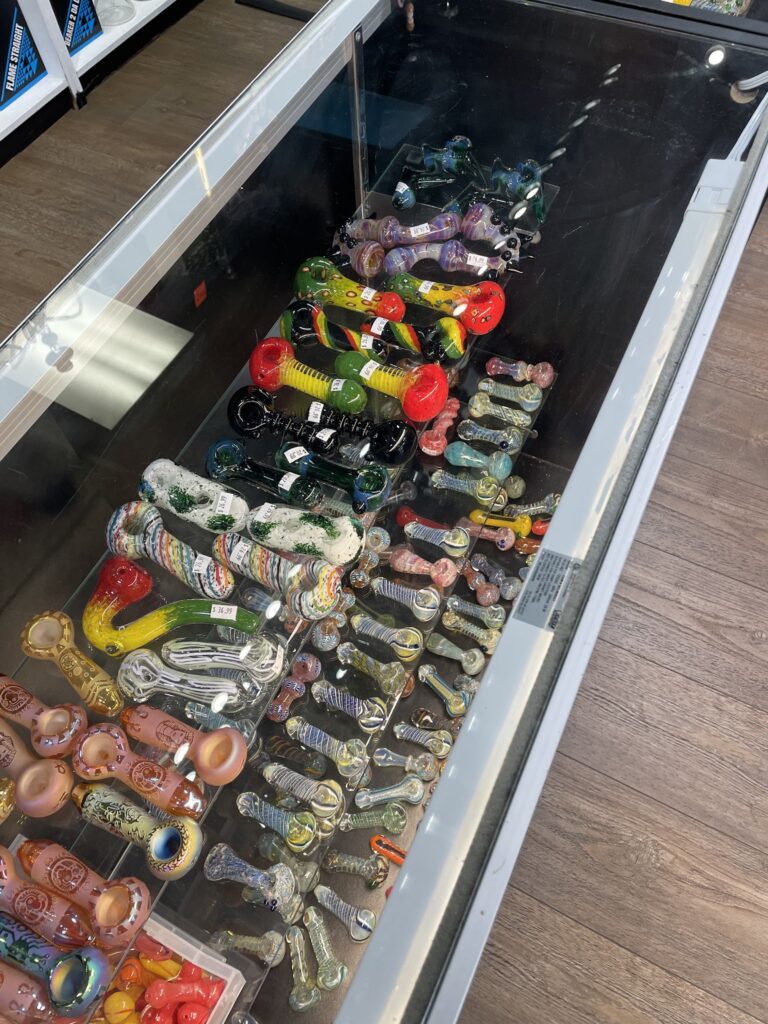 G Town Smoke Amp Snacks 1 1